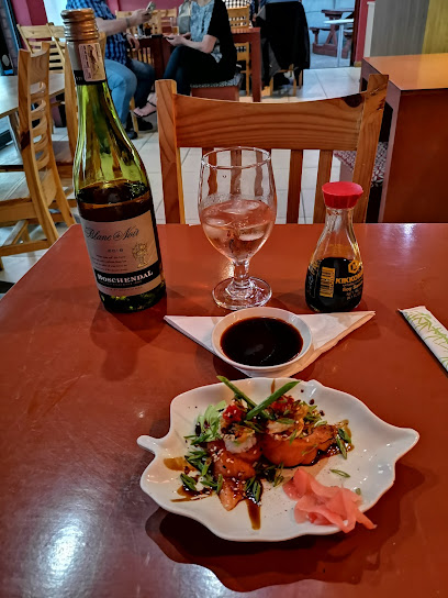 Sushi Nori seared salmon sushi with soy, pickled ginger and wine