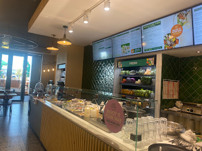 Sweetbeet Plattekloof Halaal salad bar counter with digital menu screens